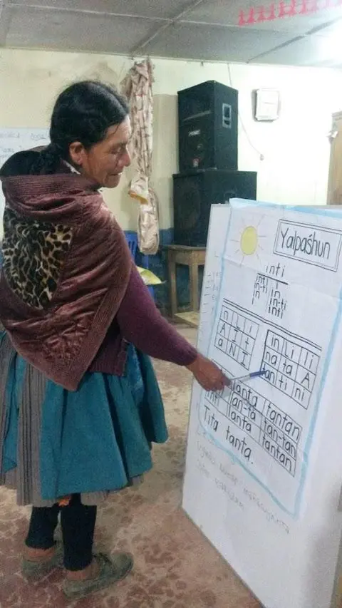 Aprendiendo a leer en wanca/Wancaćhu Lïgiyta yaćhayan